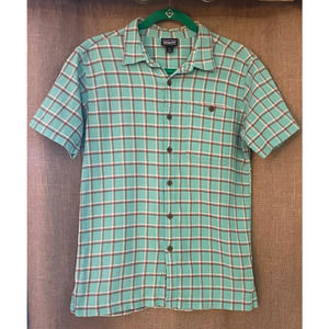 PATAGONIA Men's Short-Sleeve Striped Camp Shirt Lightweight AC Shirt - Small